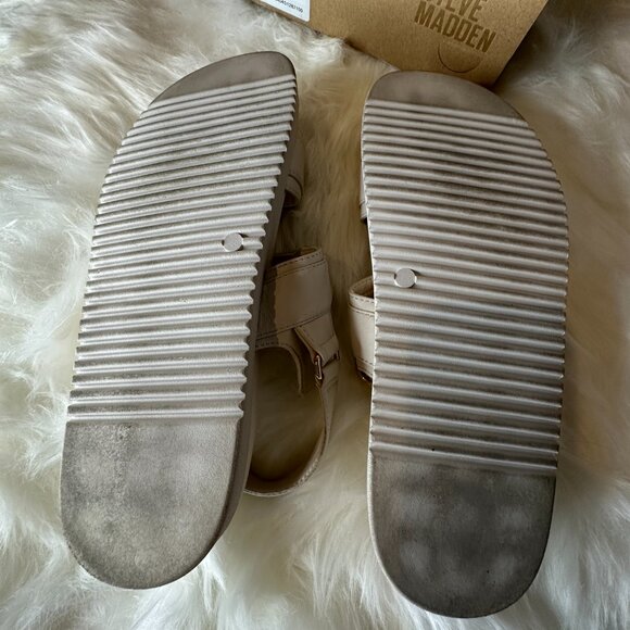 Steve Madden Cream Sandals - Picture 4 of 5